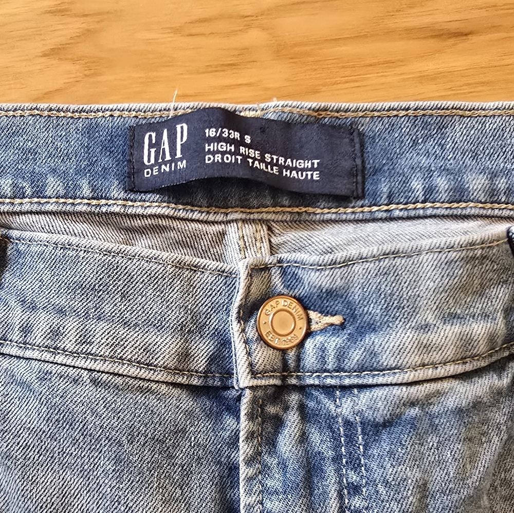 GAP Women's High Rise Blue Jeans